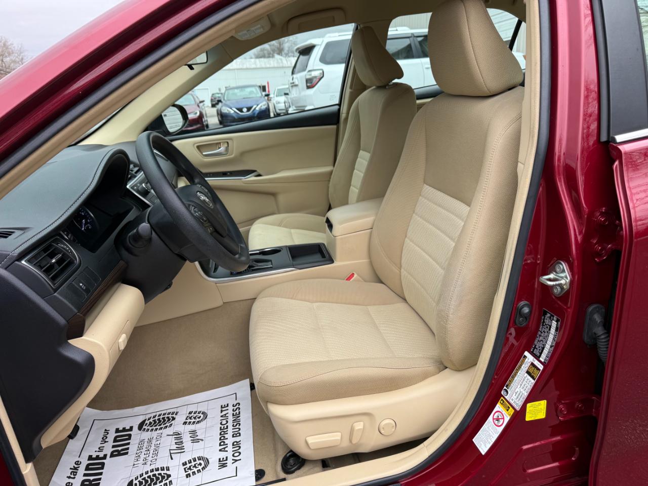 Toyota Camry LE 2017