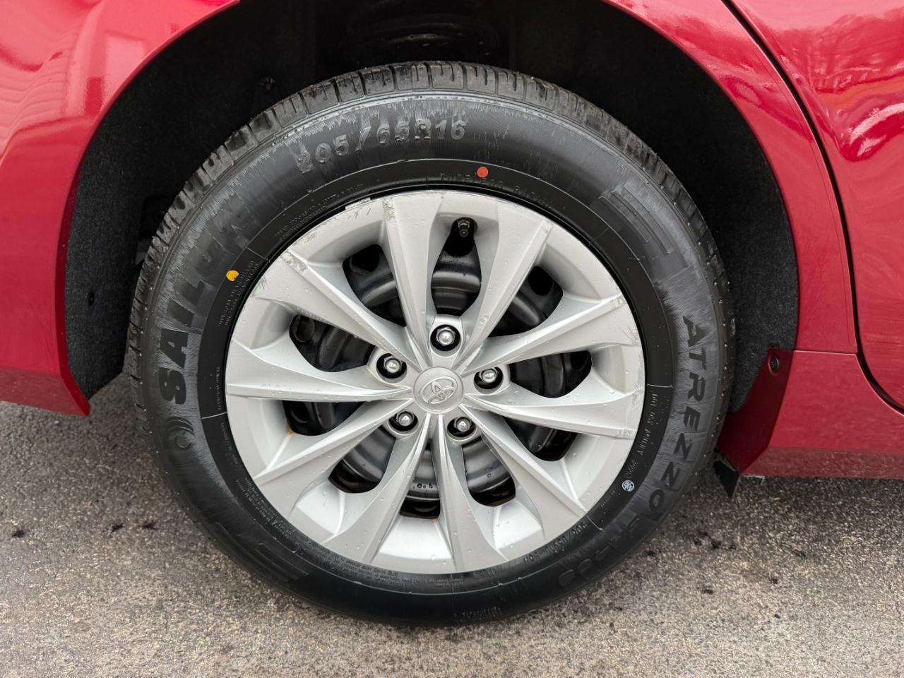 Toyota Camry LE 2017