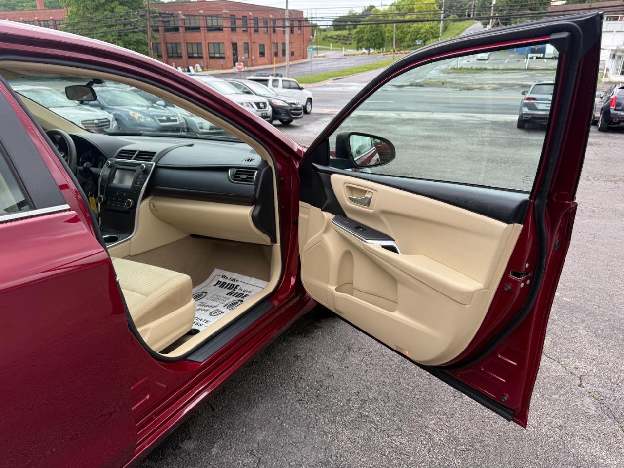 Toyota Camry LE 2017