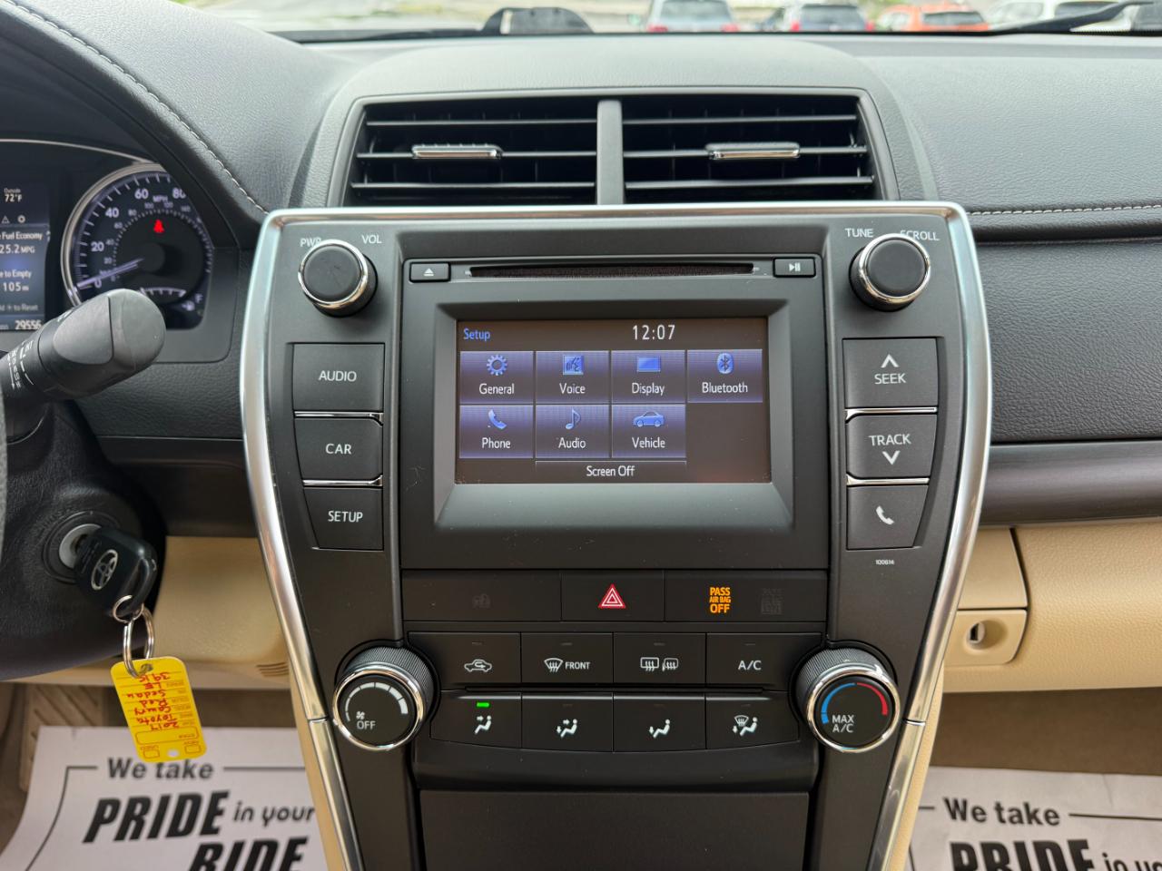 Toyota Camry LE 2017
