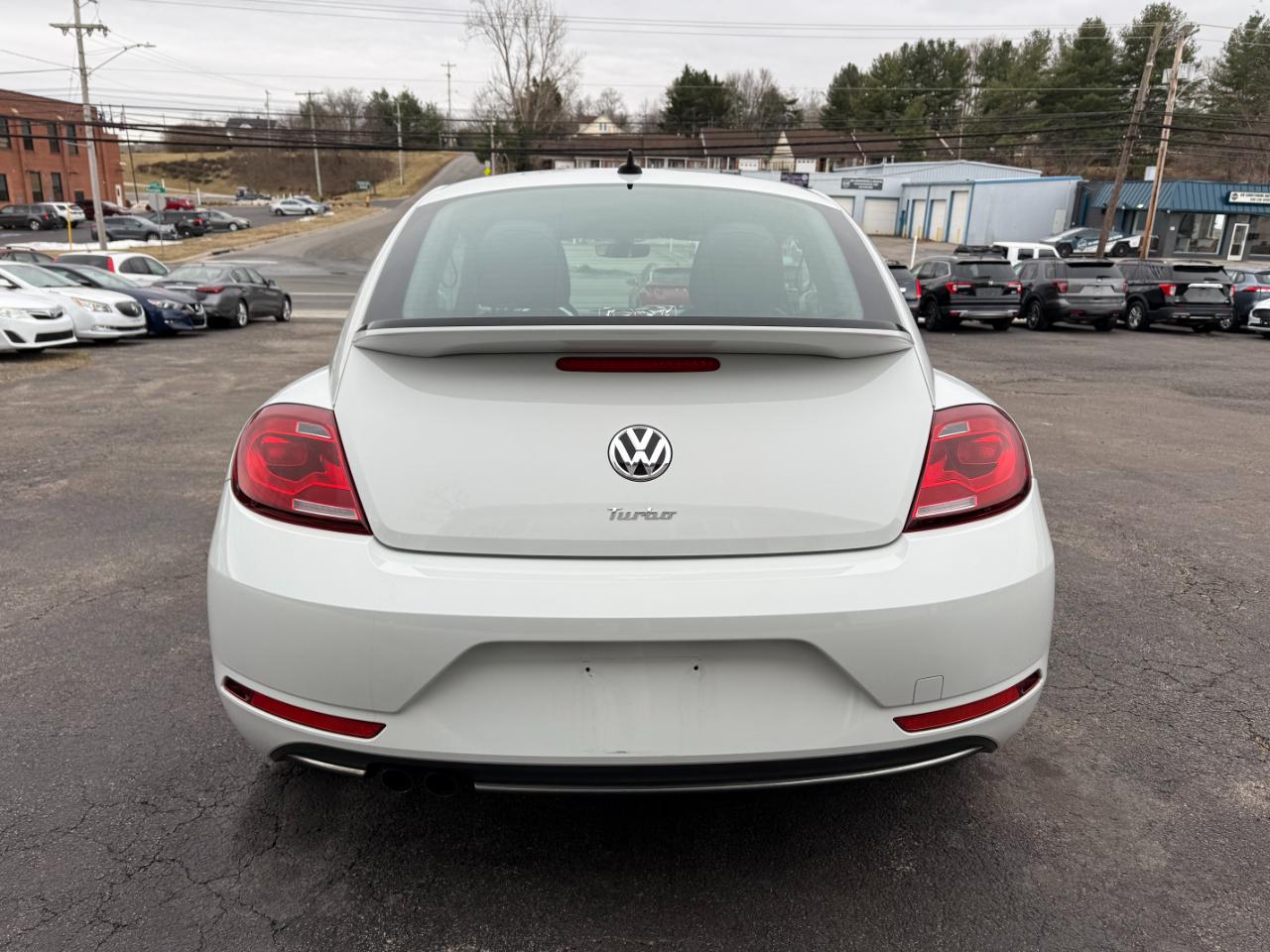 Volkswagen Beetle 2.0T Turbo 2017