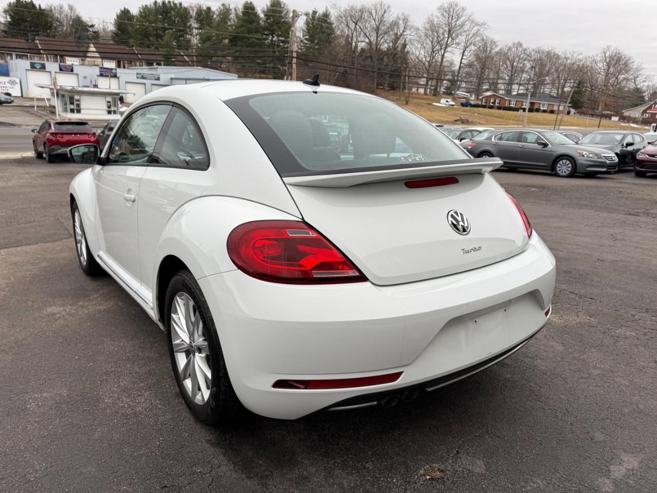 Volkswagen Beetle 2.0T Turbo 2017