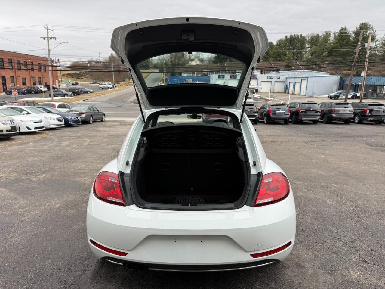 Volkswagen Beetle 2.0T Turbo 2017