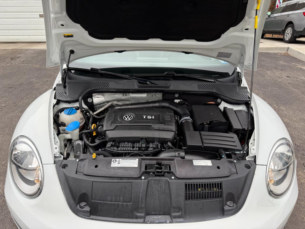 Volkswagen Beetle 2.0T Turbo 2017