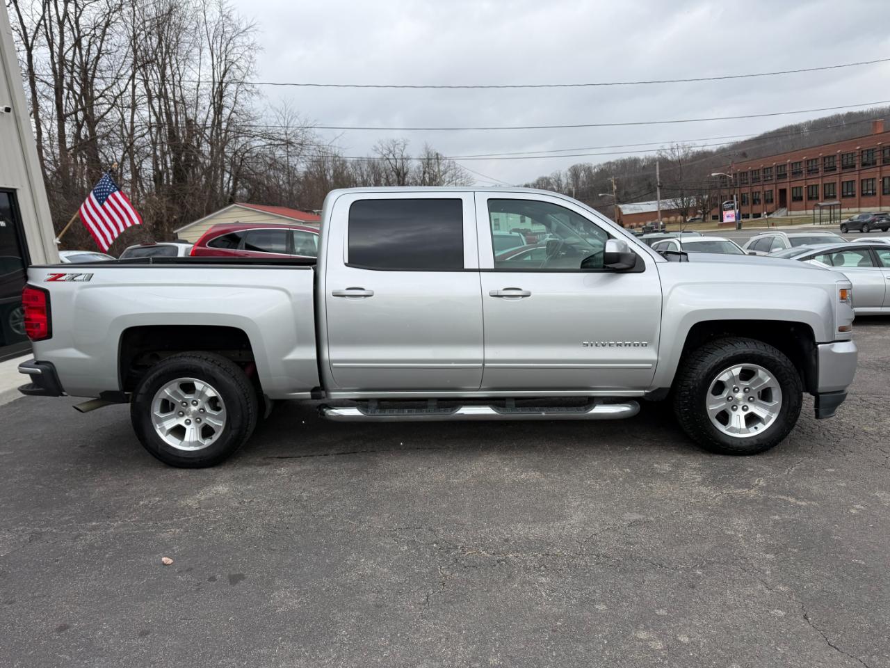 Chevrolet Silverado 1500 LT Crew Cab 4WD 2018