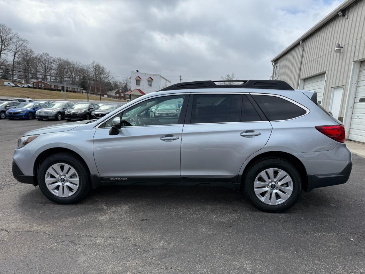 Subaru Outback 2.5i Premium 2019