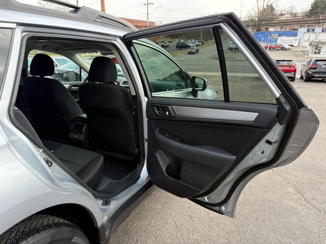 Subaru Outback 2.5i Premium 2019