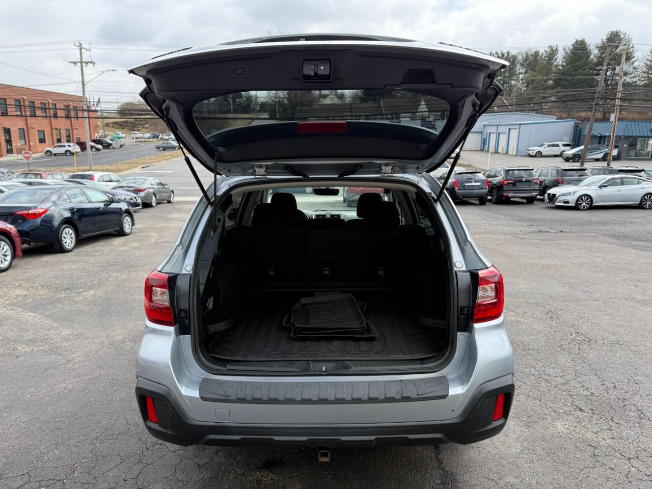 Subaru Outback 2.5i Premium 2019