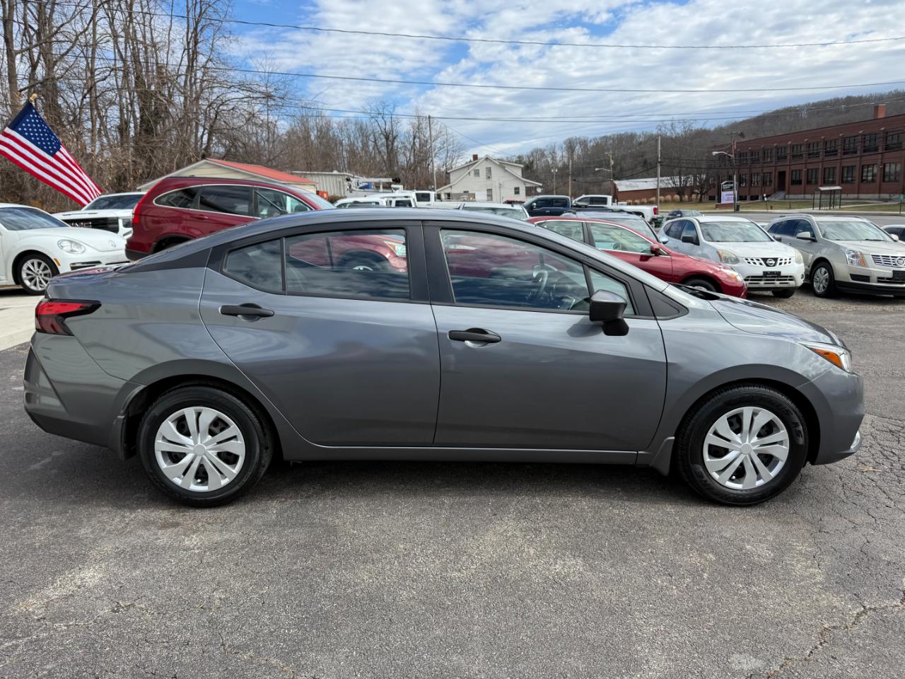 Nissan Versa S 2020