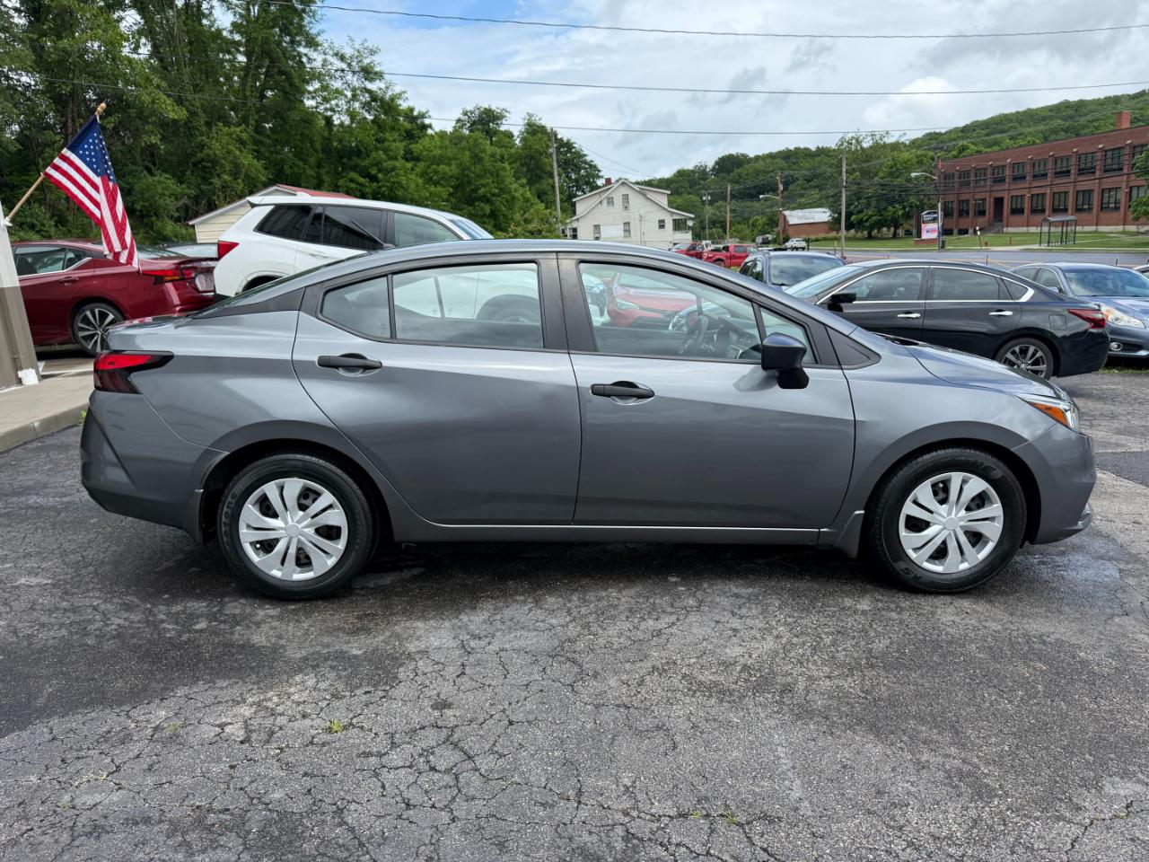 Nissan Versa S 2020