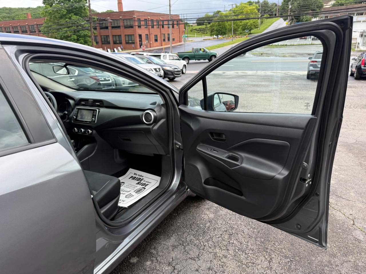 Nissan Versa S 2020
