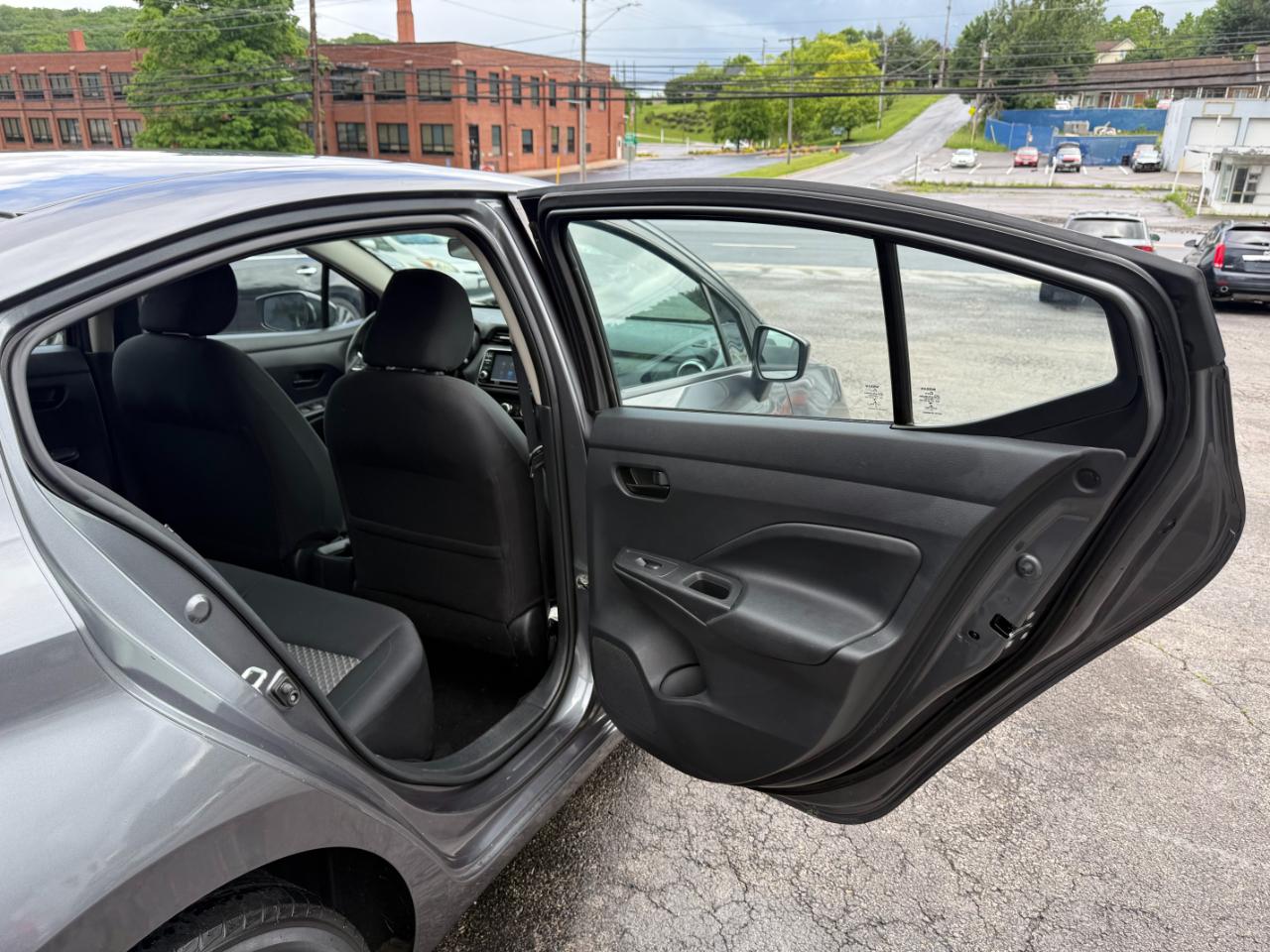 Nissan Versa S 2020