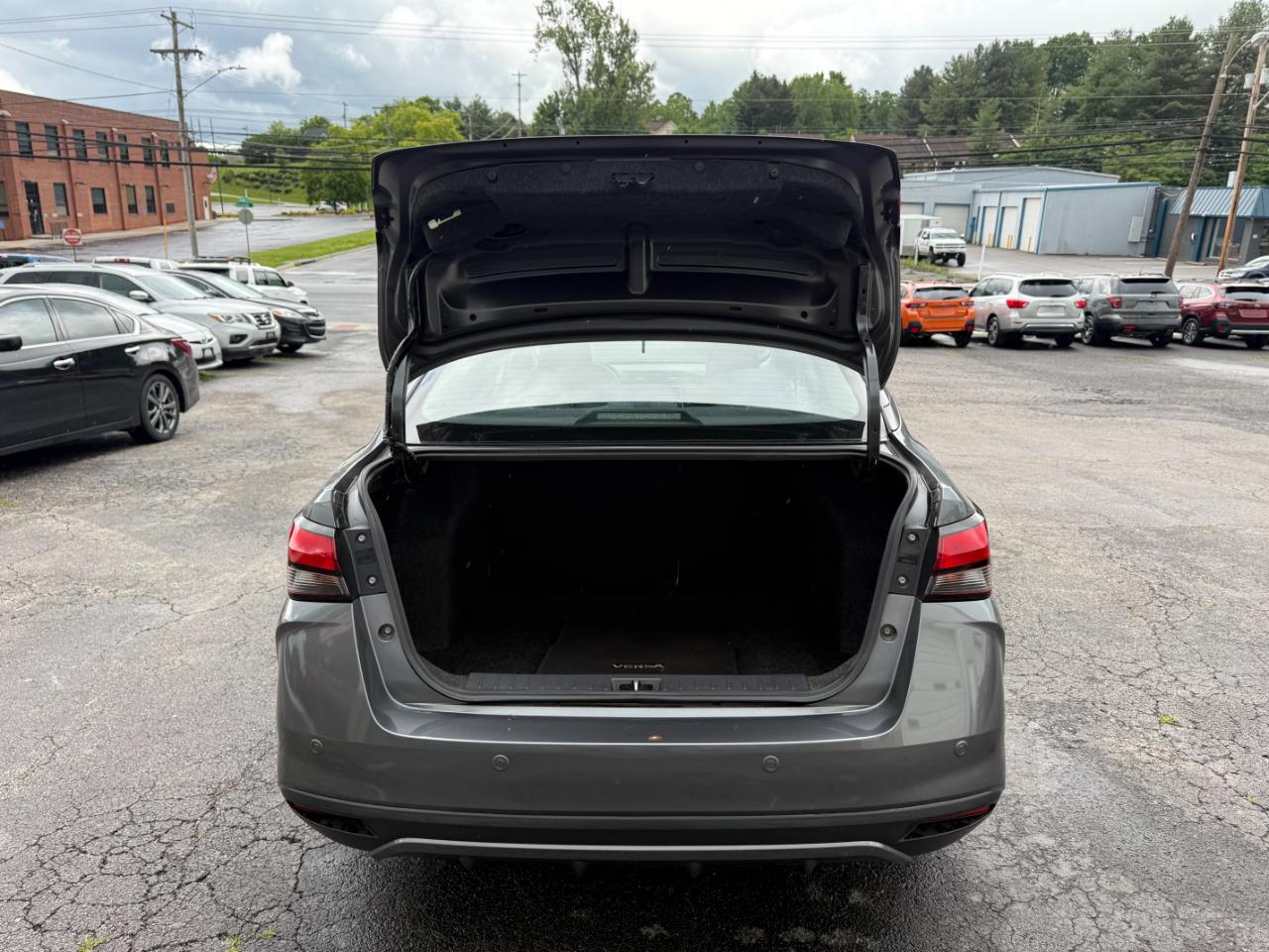 Nissan Versa S 2020
