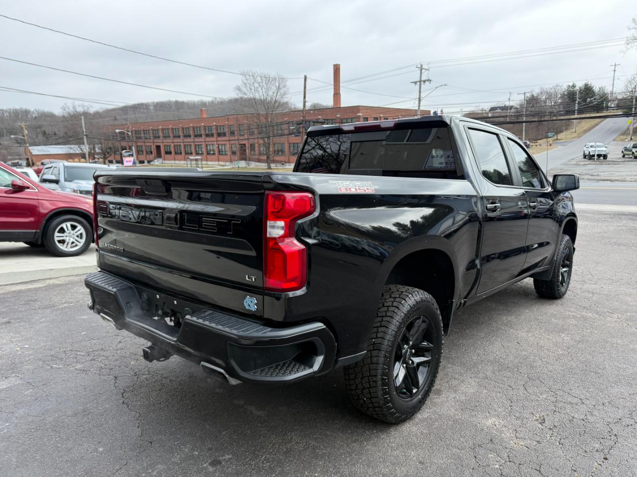 Chevrolet Silverado 1500 Limited LT Trail Boss Crew Cab Long Box 4WD 2022
