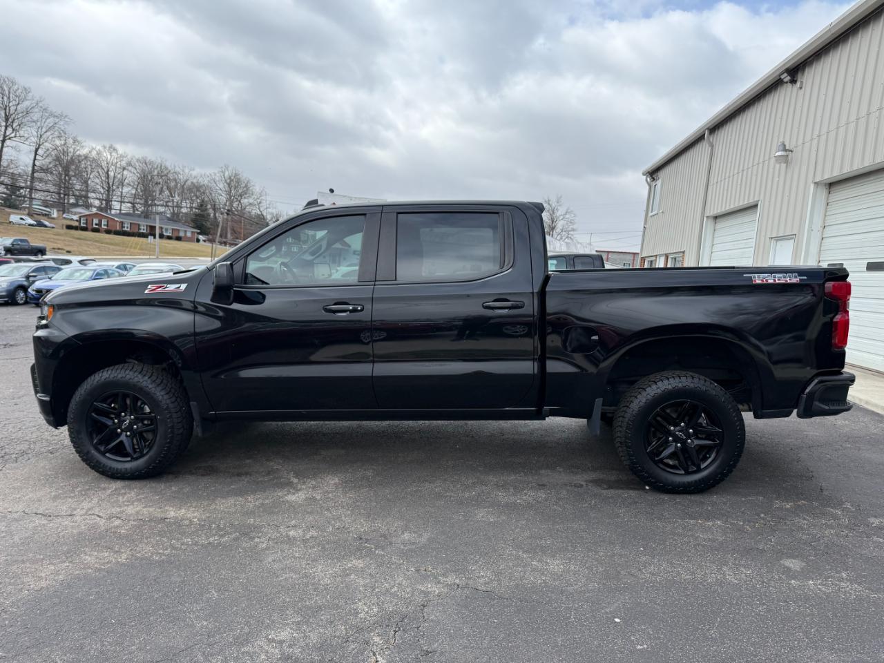 Chevrolet Silverado 1500 Limited LT Trail Boss Crew Cab Long Box 4WD 2022