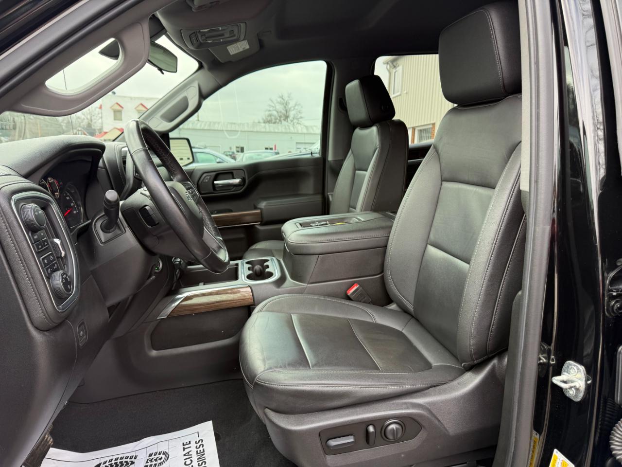 Chevrolet Silverado 1500 Limited LT Trail Boss Crew Cab Long Box 4WD 2022