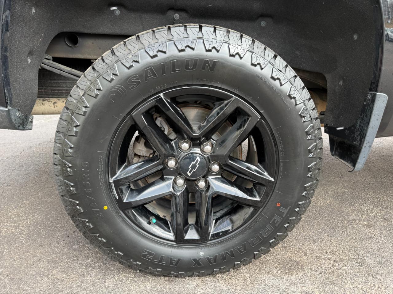 Chevrolet Silverado 1500 Limited LT Trail Boss Crew Cab Long Box 4WD 2022