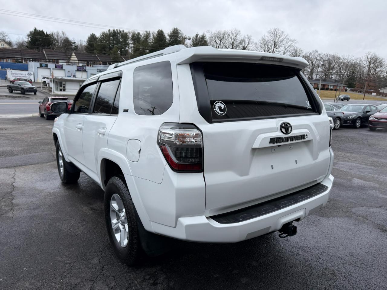 Toyota 4Runner SR5 4WD 2020