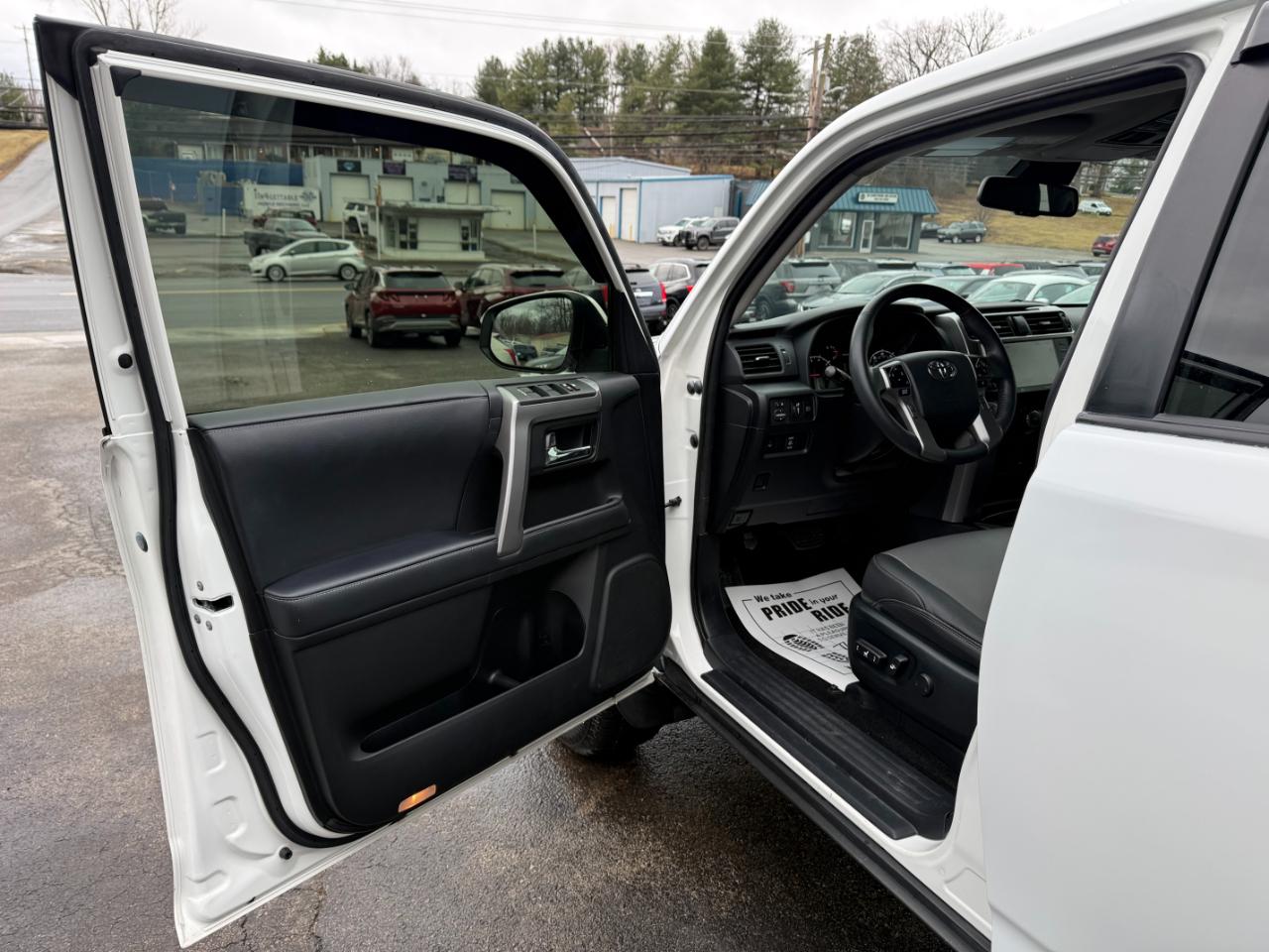 Toyota 4Runner SR5 4WD 2020