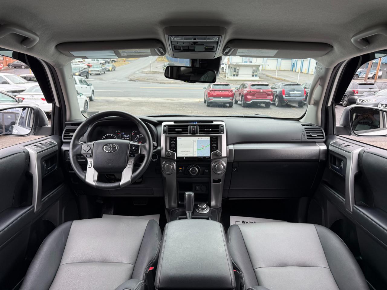 Toyota 4Runner SR5 4WD 2020