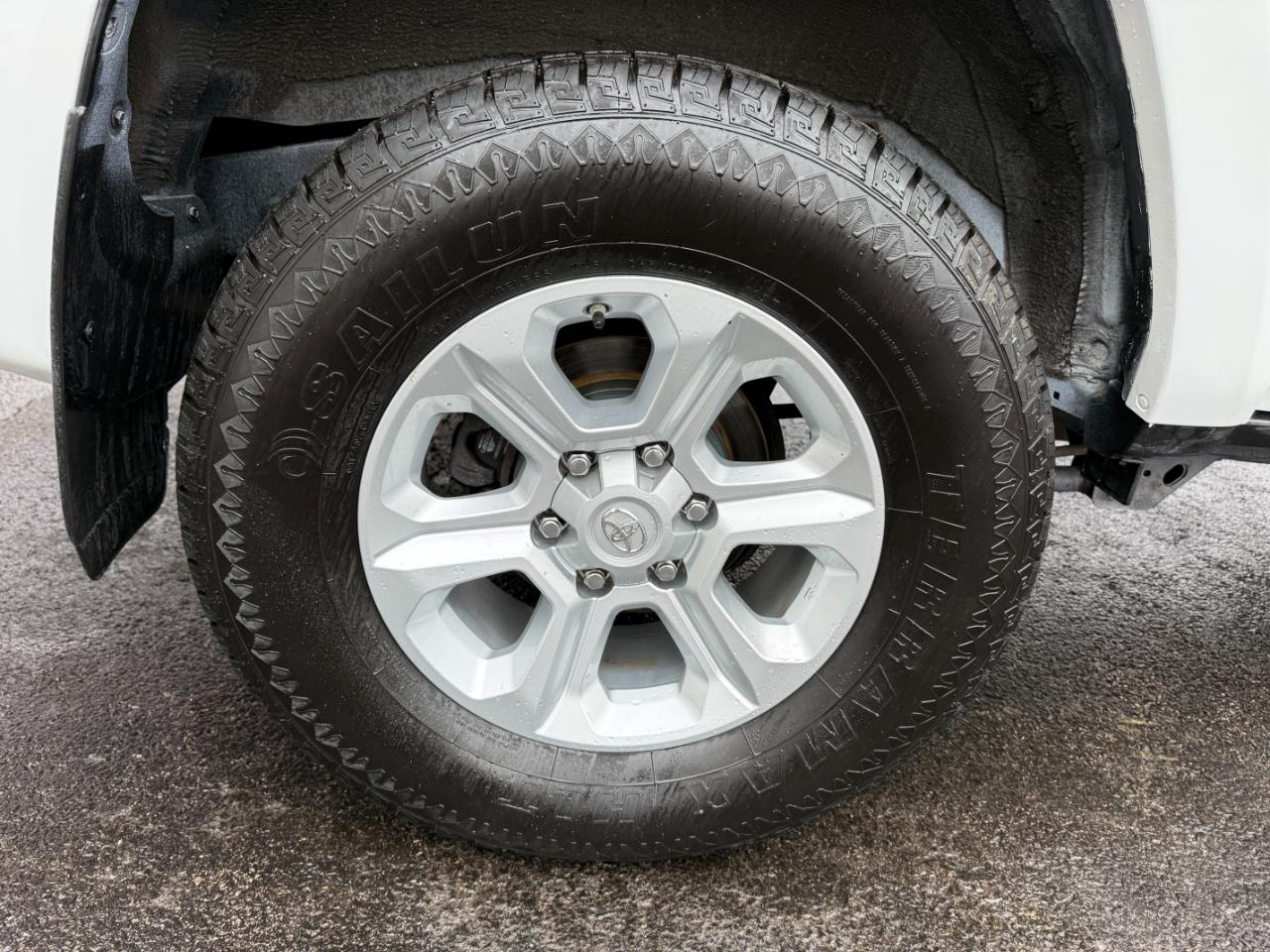 Toyota 4Runner SR5 4WD 2020