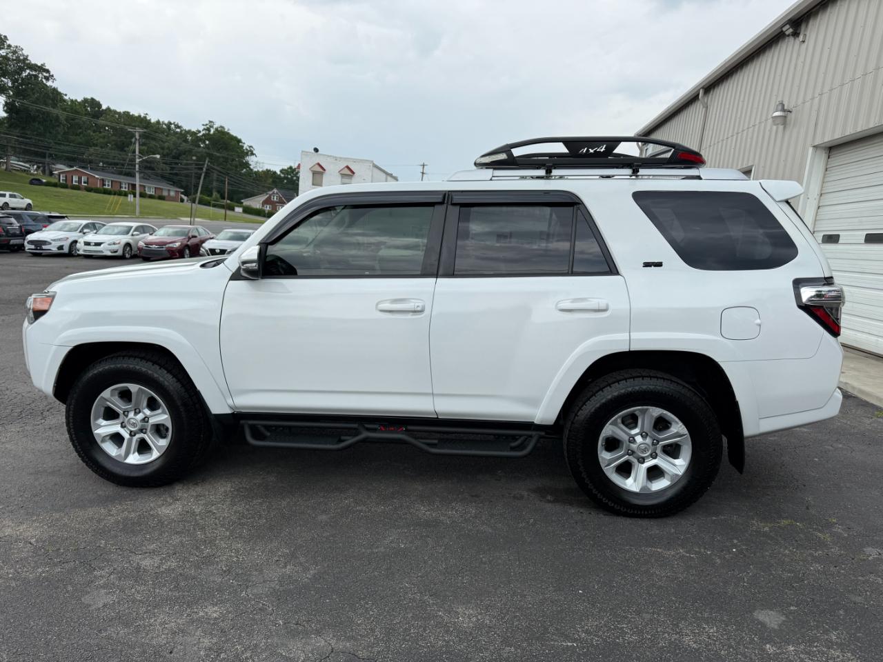 Toyota 4Runner SR5 4WD 2020