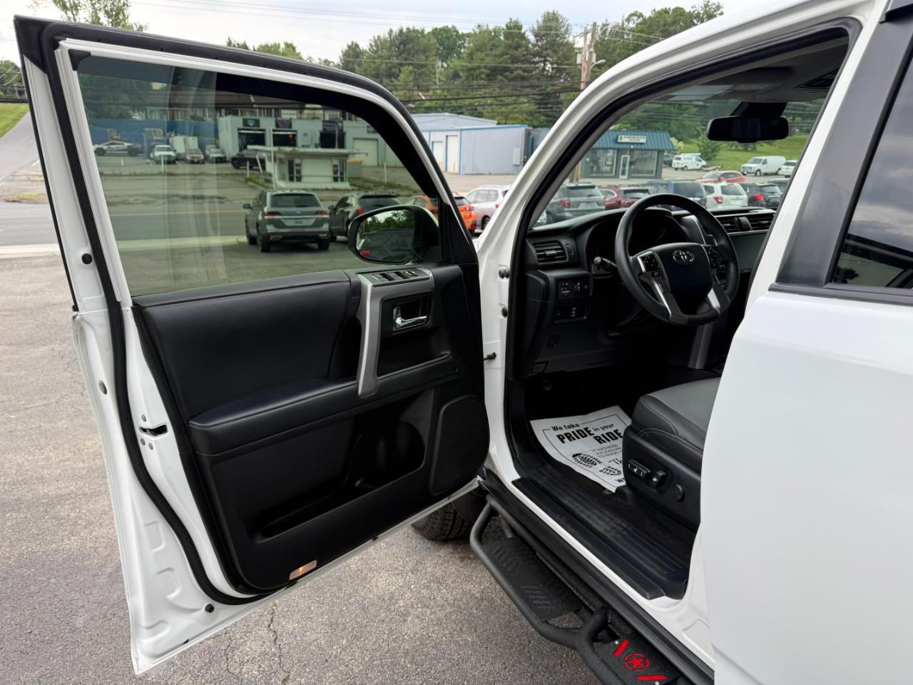 Toyota 4Runner SR5 4WD 2020