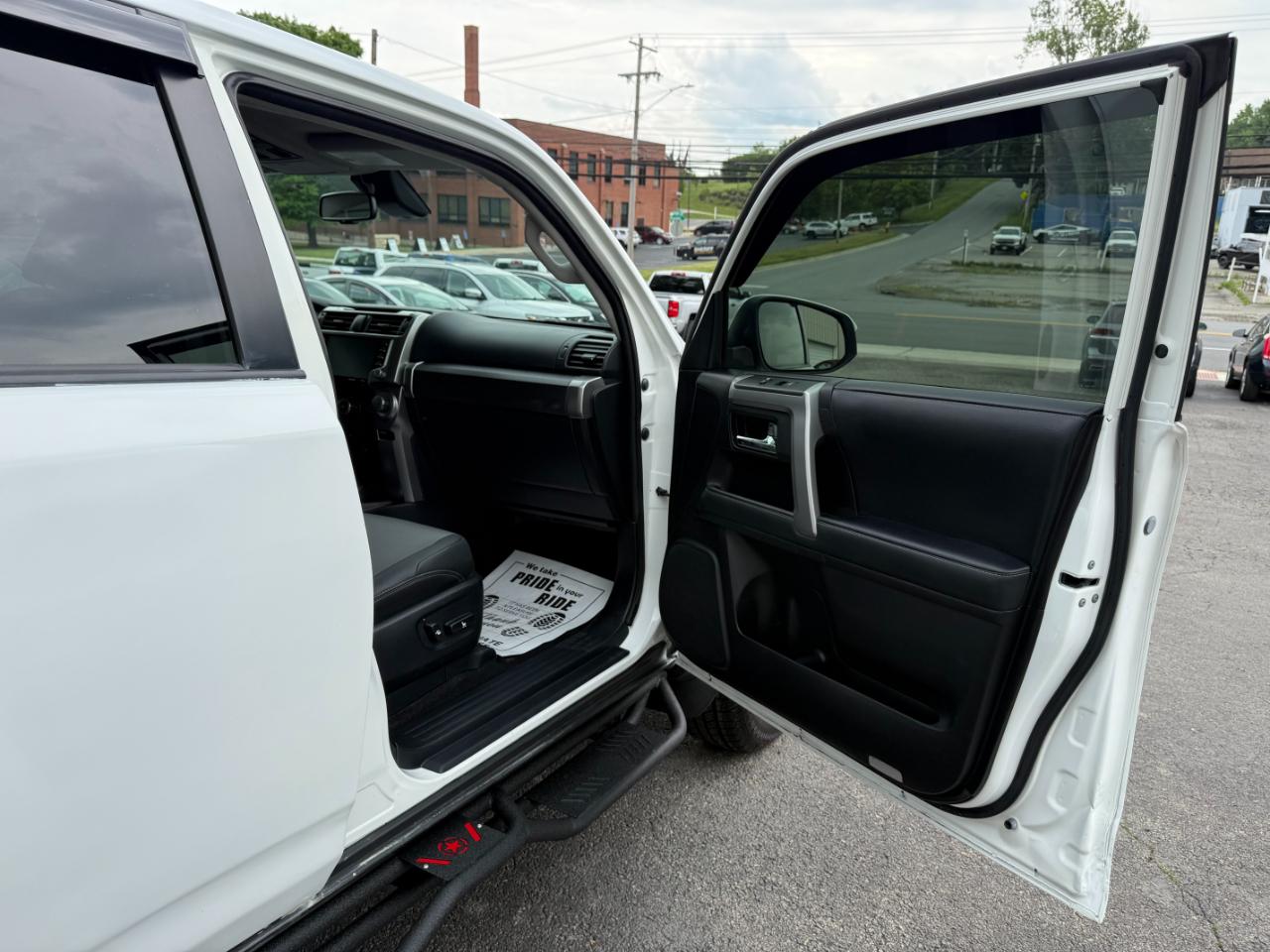 Toyota 4Runner SR5 4WD 2020