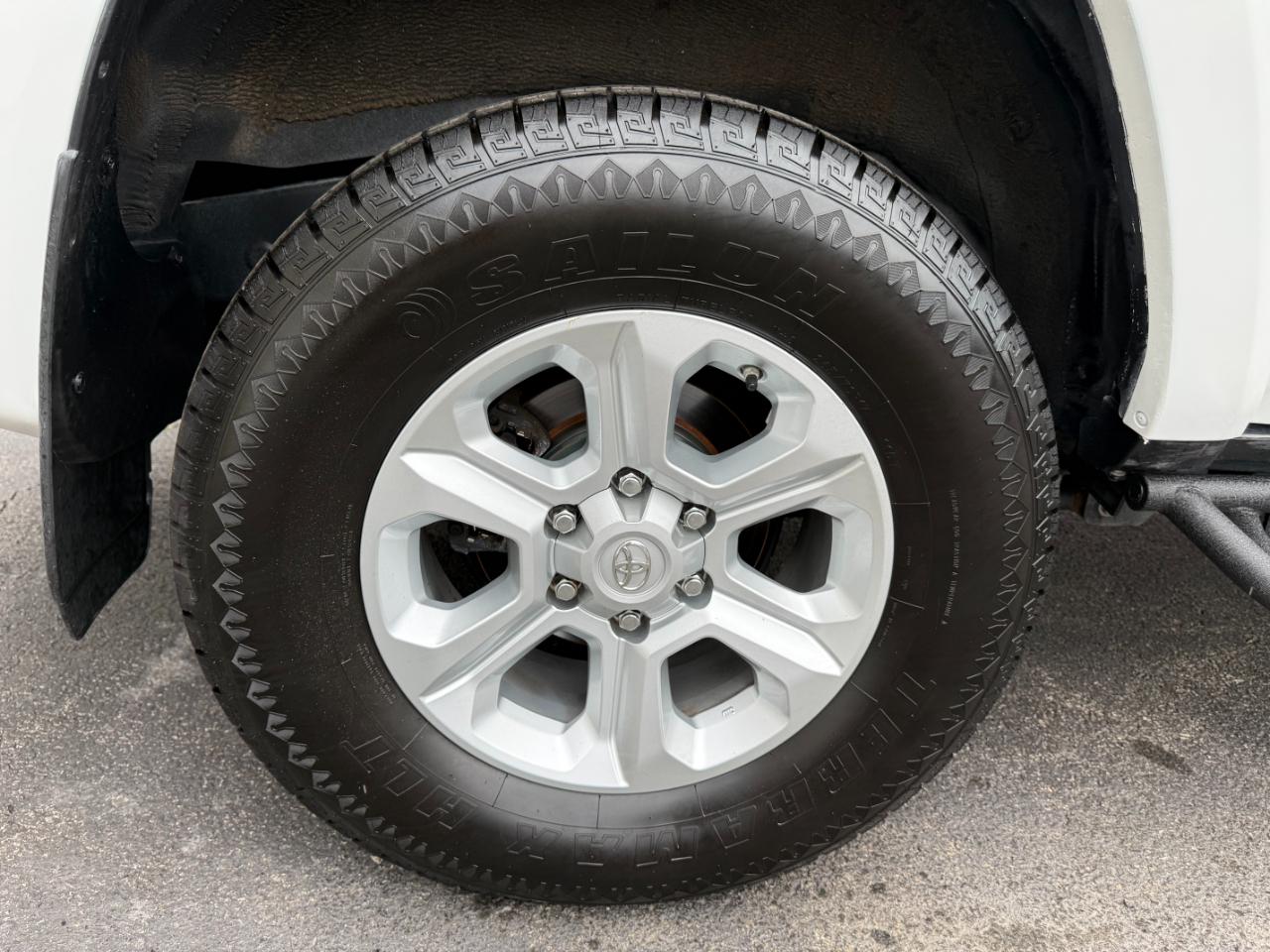 Toyota 4Runner SR5 4WD 2020