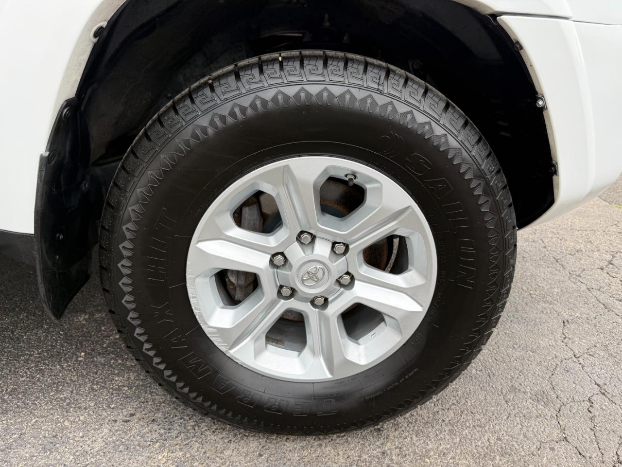 Toyota 4Runner SR5 4WD 2020