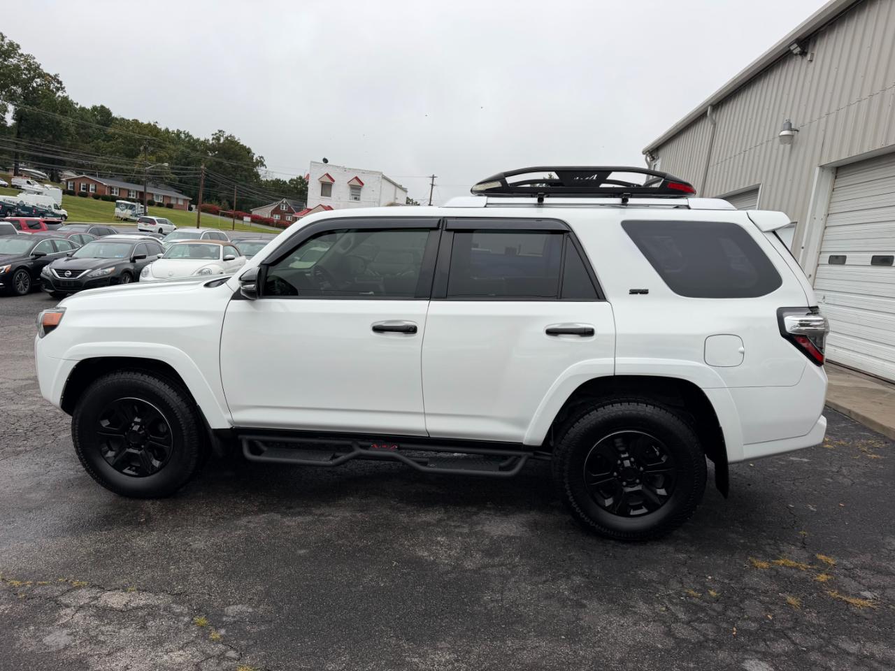 Toyota 4Runner SR5 4WD 2020