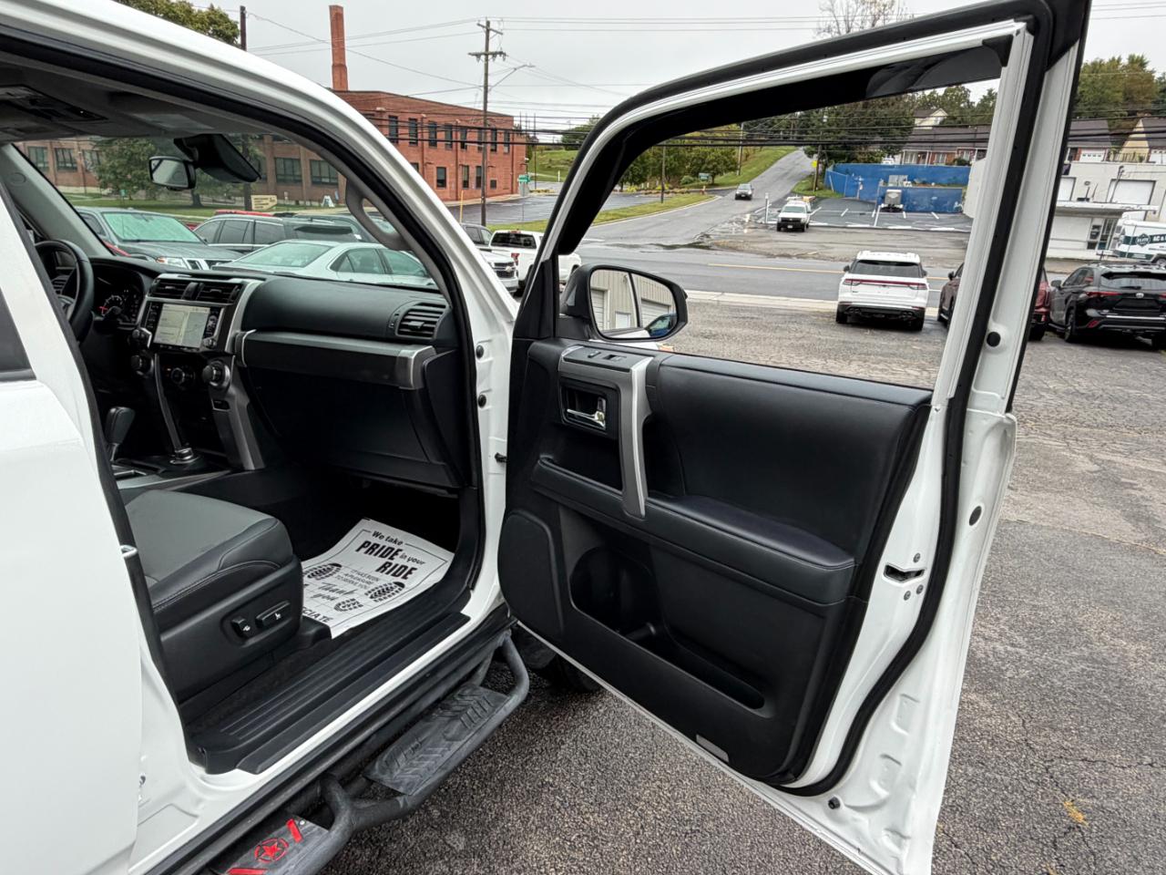 Toyota 4Runner SR5 4WD 2020