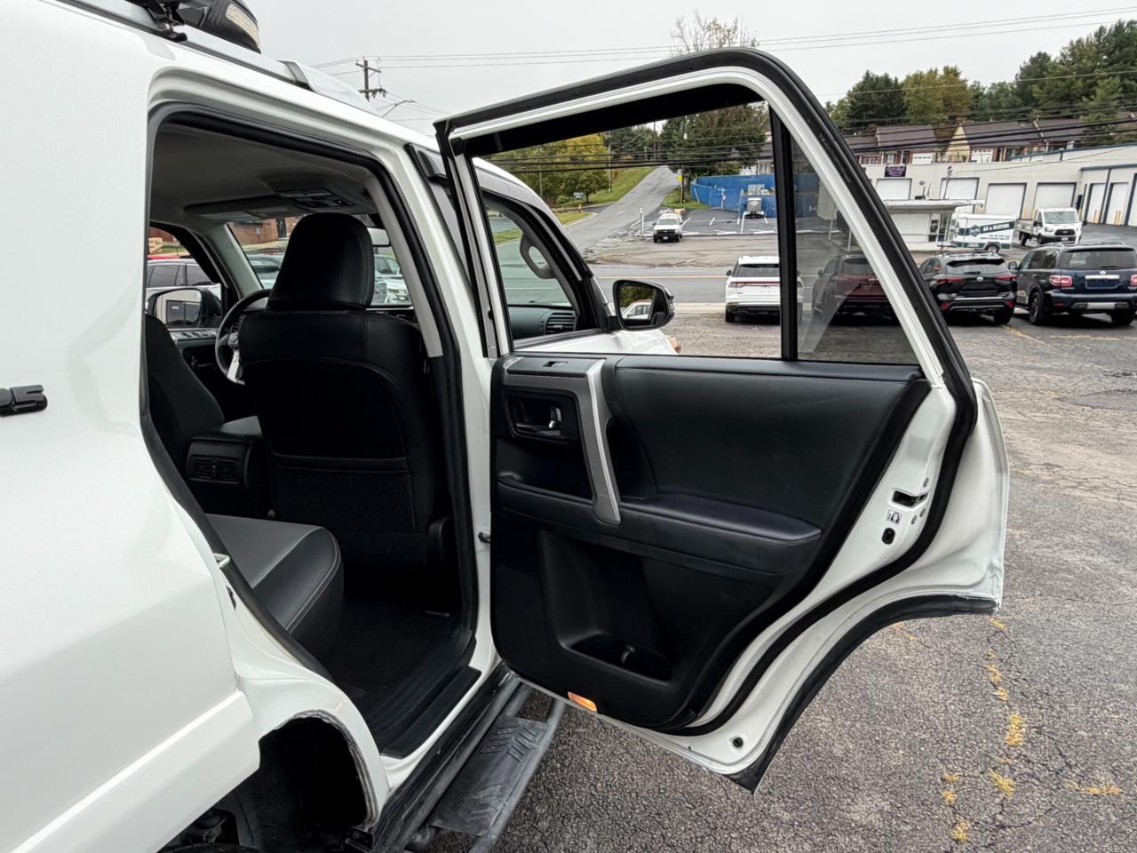 Toyota 4Runner SR5 4WD 2020