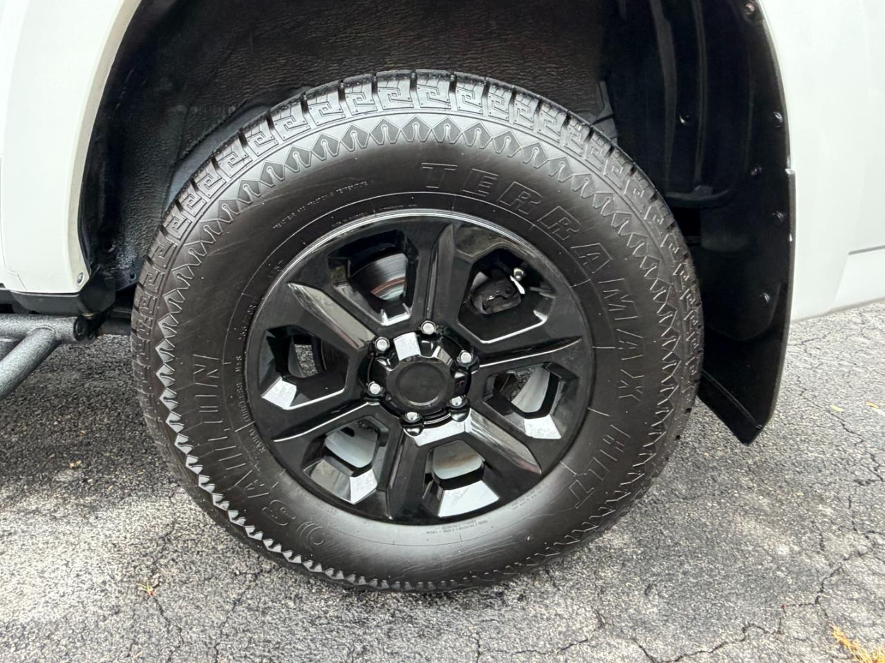 Toyota 4Runner SR5 4WD 2020