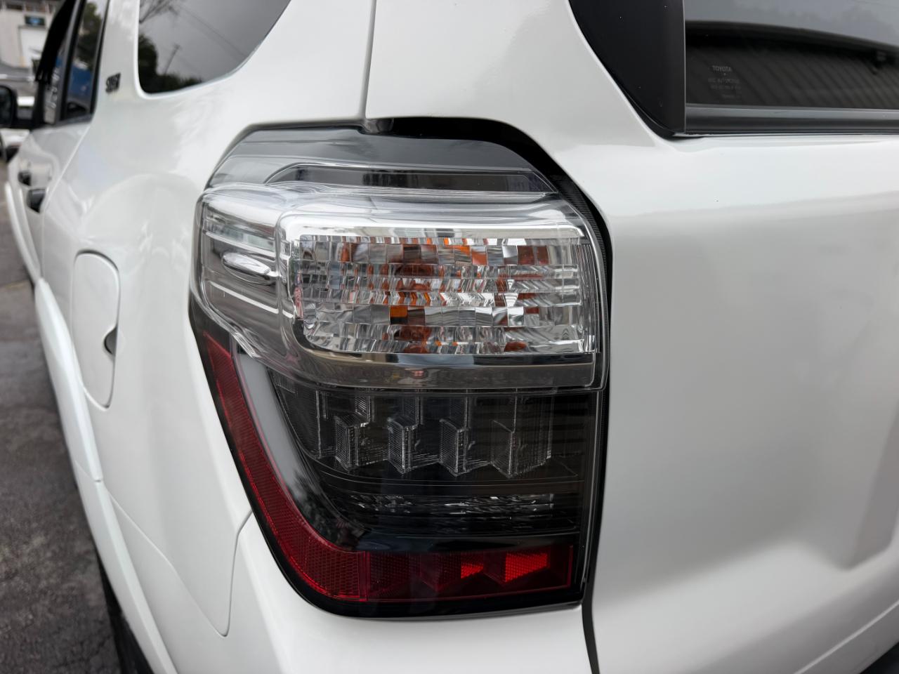Toyota 4Runner SR5 4WD 2020