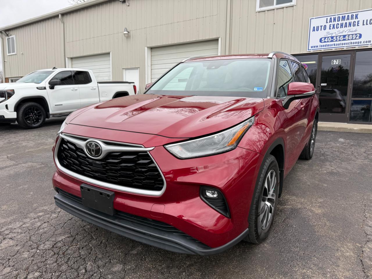 2021 Toyota Highlander XLE Nav AWD V6