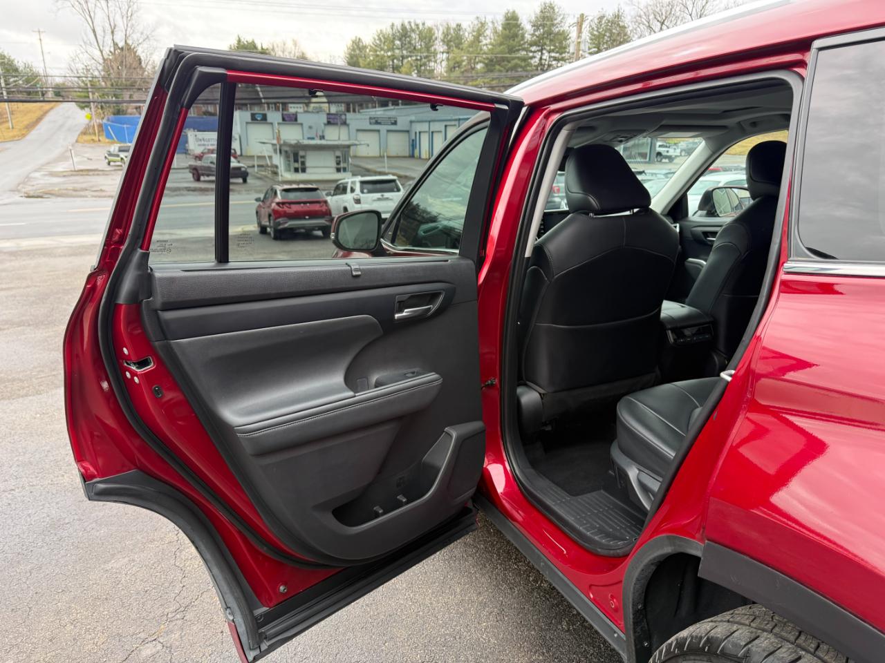 Toyota Highlander XLE Nav AWD V6 2021