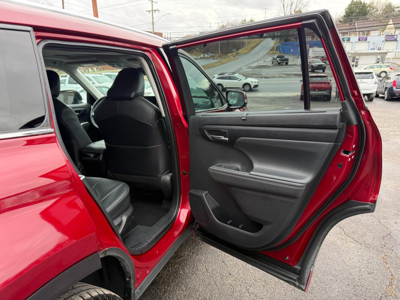 Toyota Highlander XLE Nav AWD V6 2021