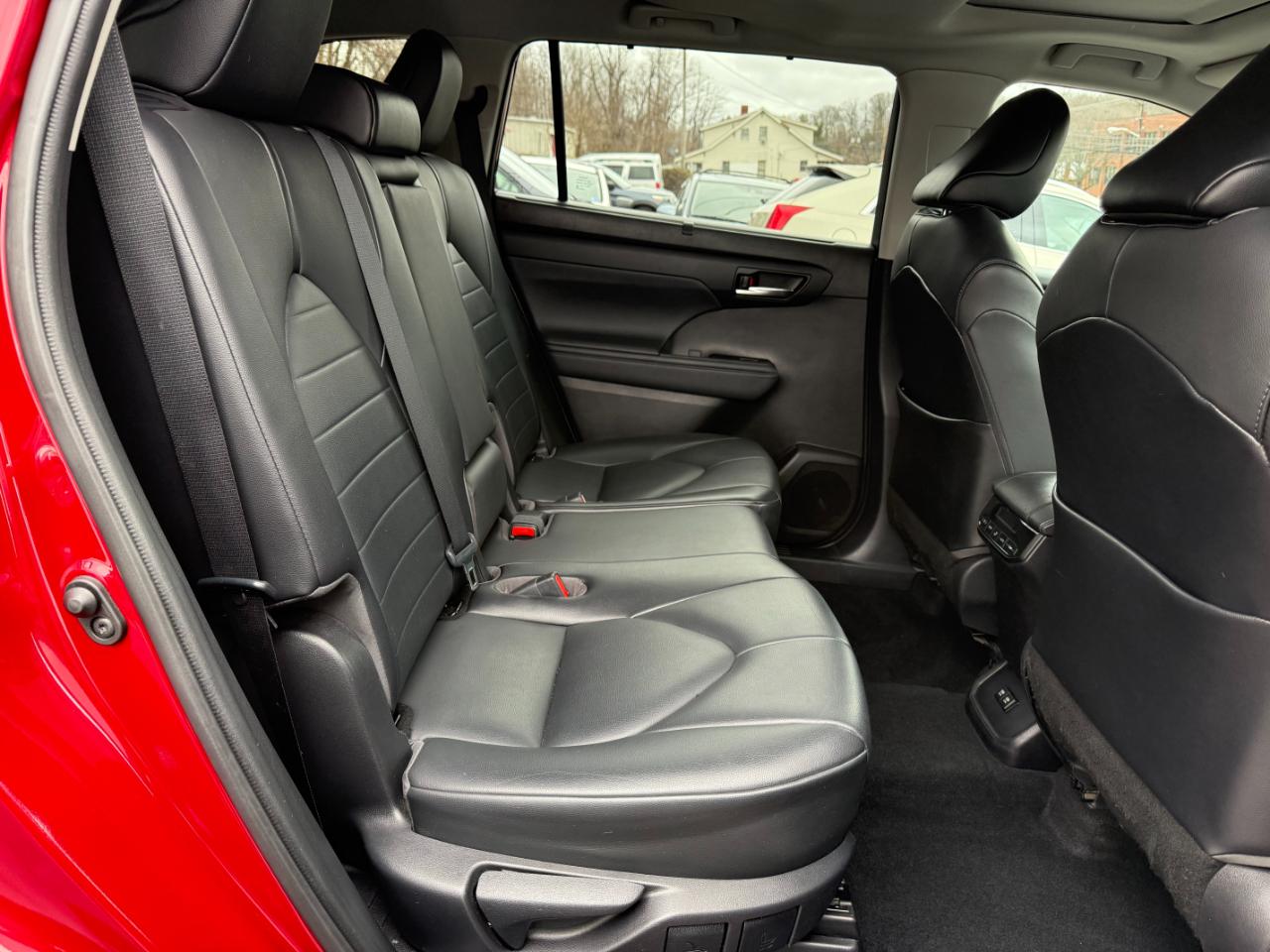 Toyota Highlander XLE Nav AWD V6 2021