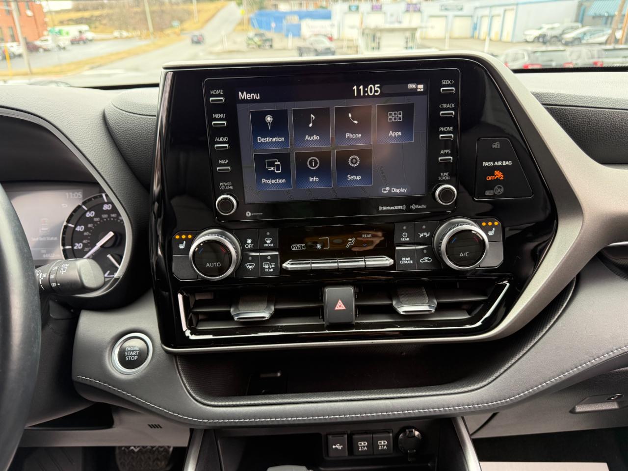 Toyota Highlander XLE Nav AWD V6 2021