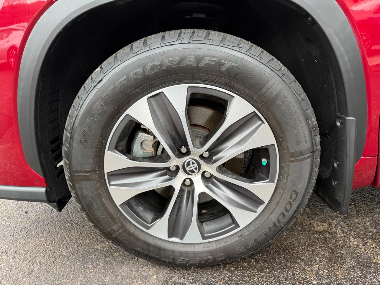 Toyota Highlander XLE Nav AWD V6 2021