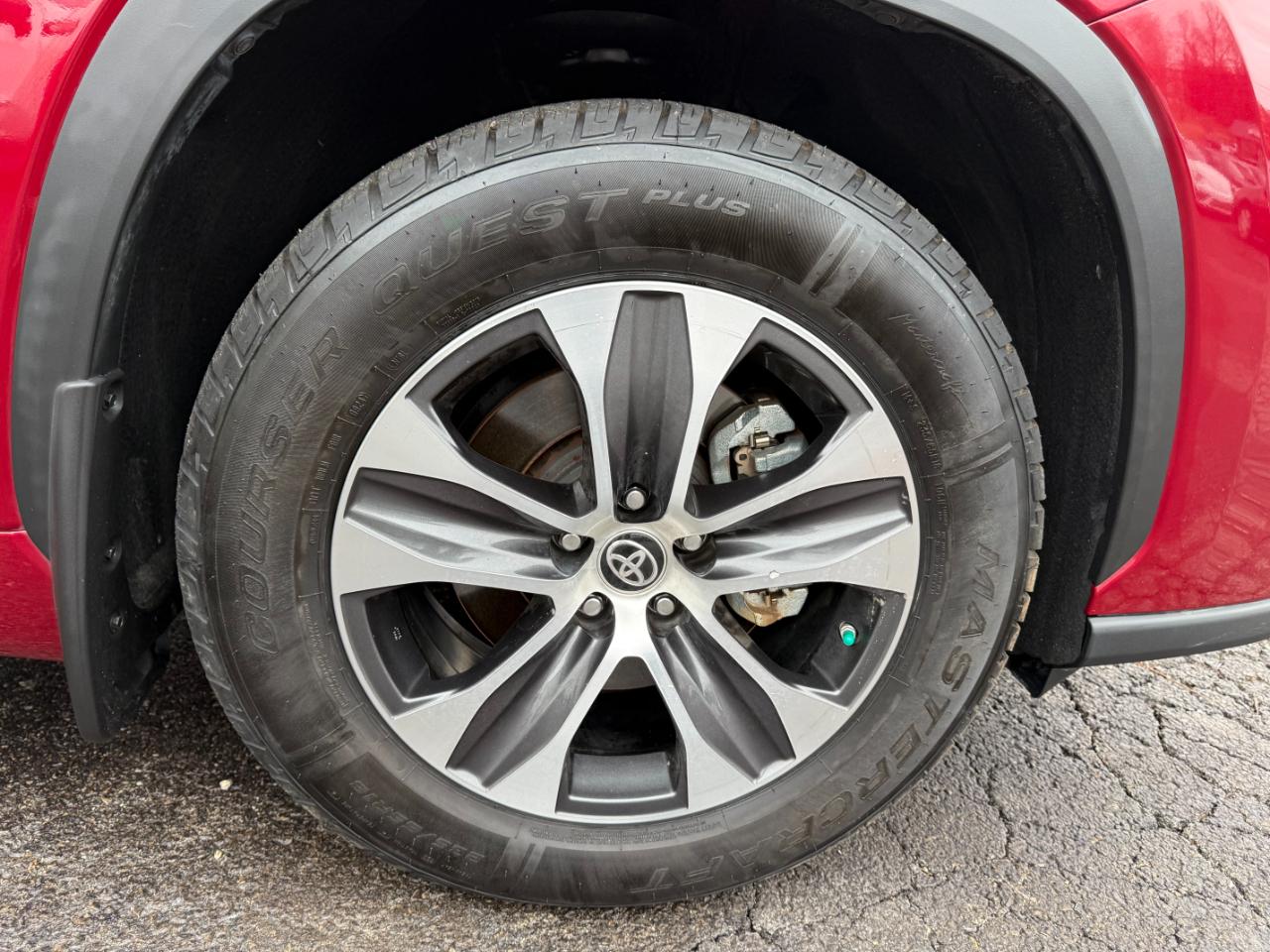 Toyota Highlander XLE Nav AWD V6 2021