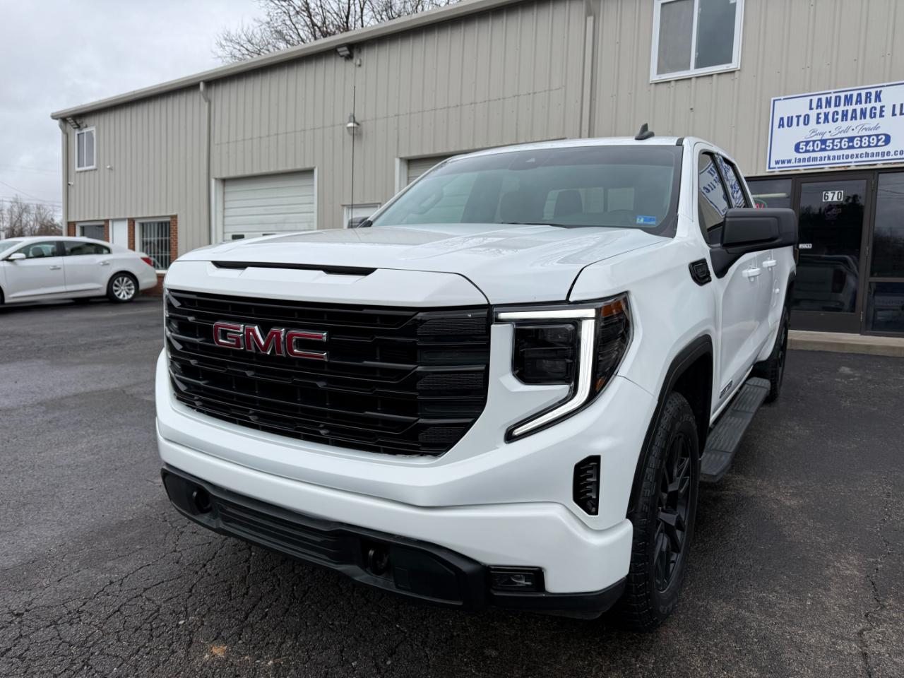 2022 GMC Sierra 1500 Elevation Double Cab 4WD