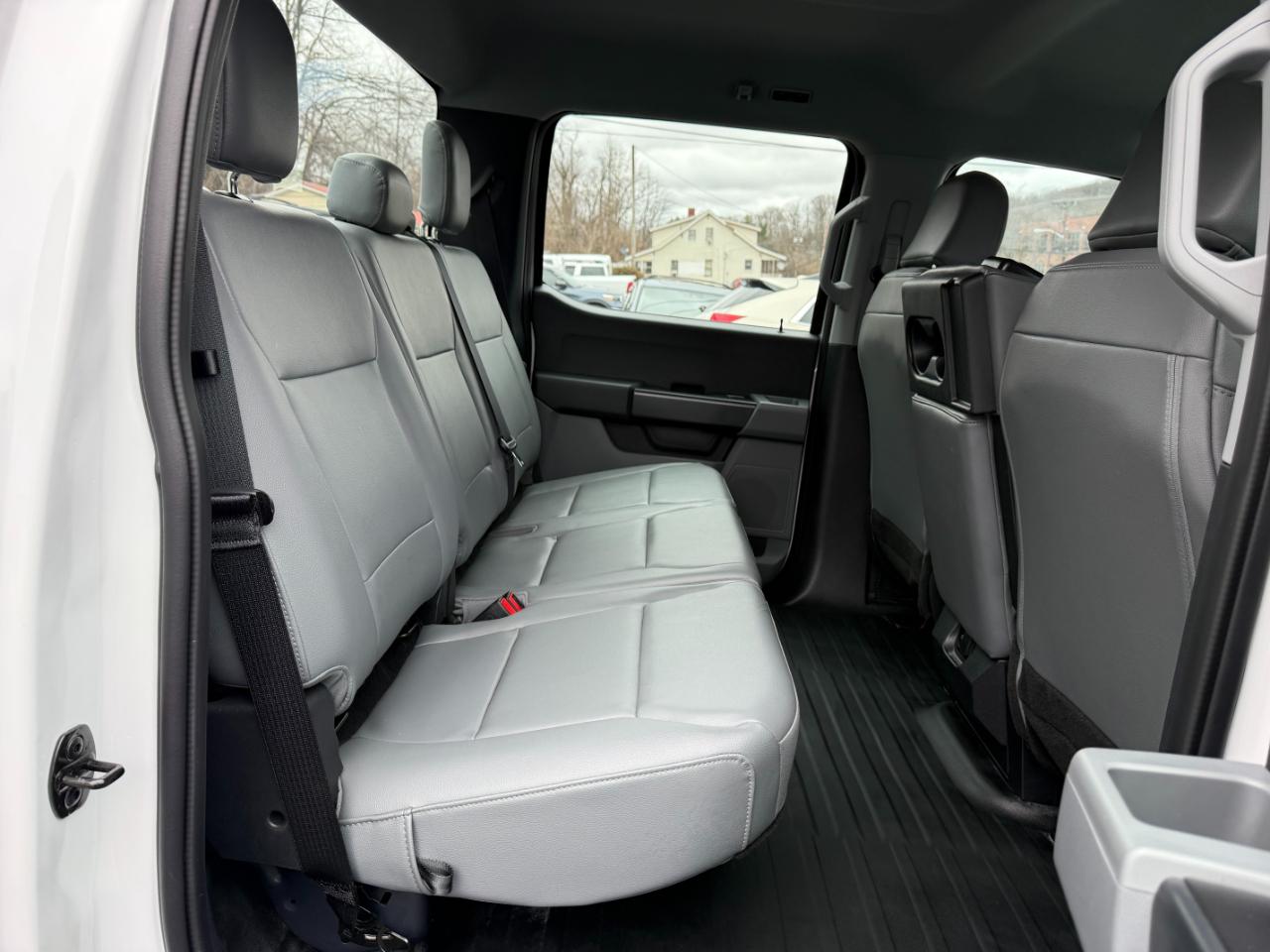 Ford F-150 XL SuperCrew 4WD 2024