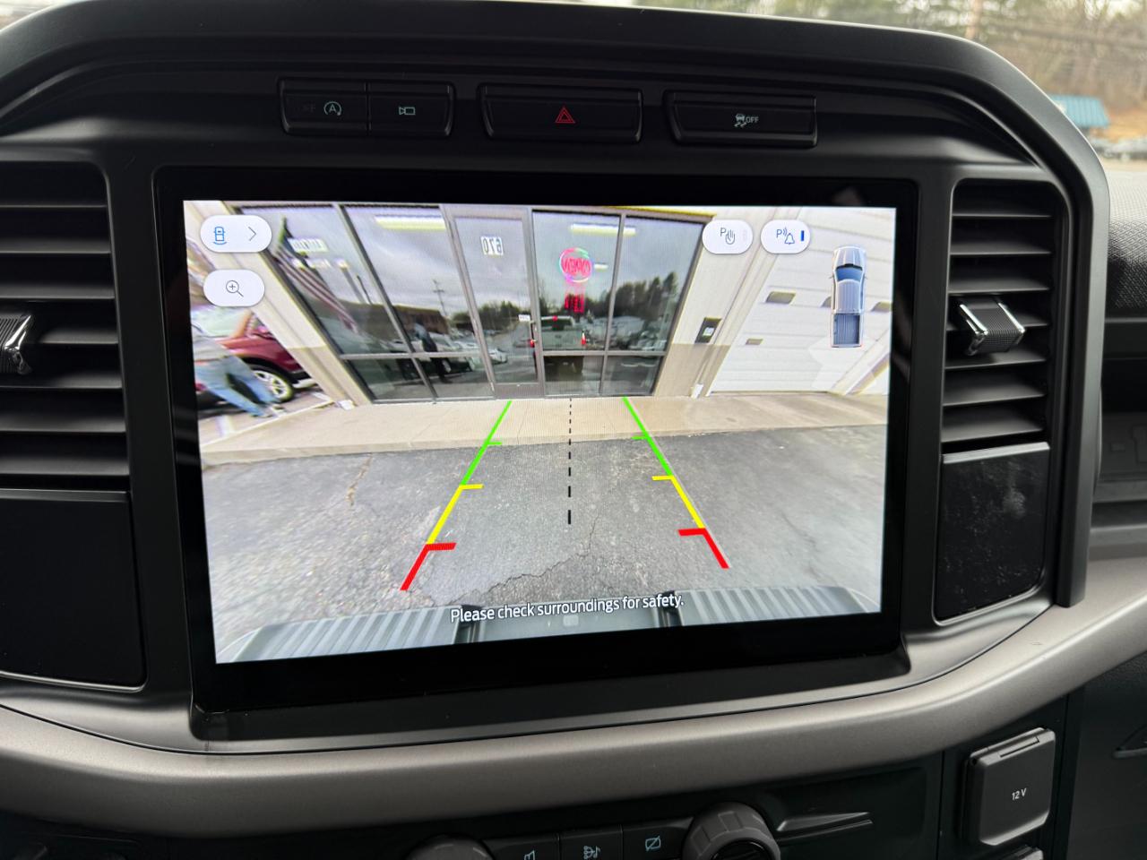 Ford F-150 XL SuperCrew 4WD 2024