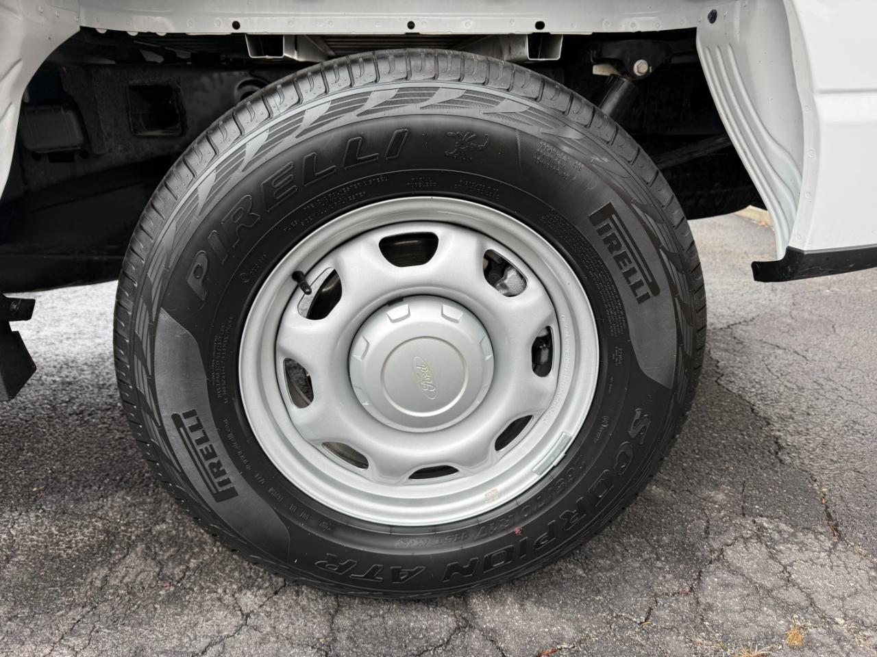 Ford F-150 XL SuperCrew 4WD 2024