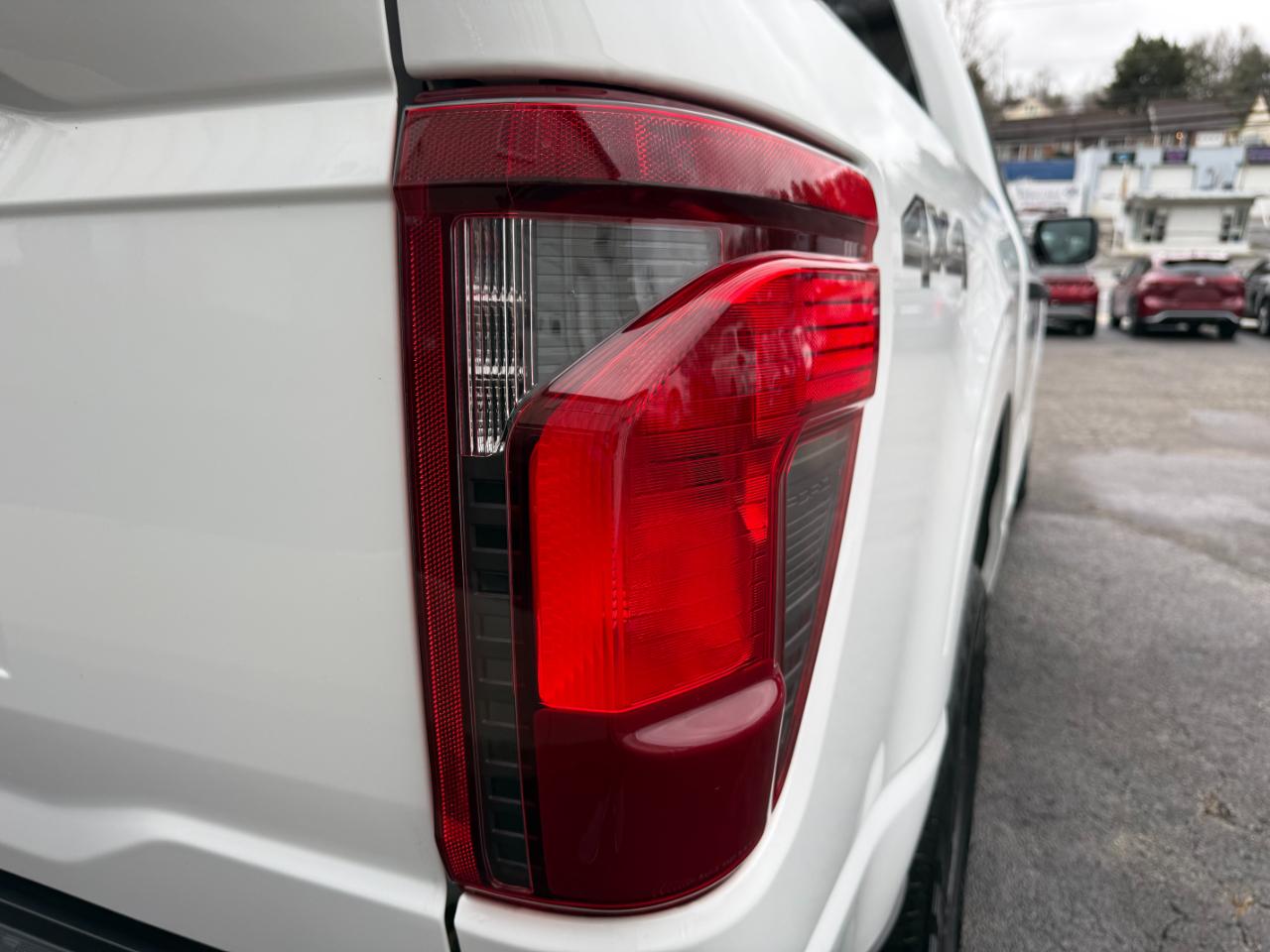 Ford F-150 XL SuperCrew 4WD 2024