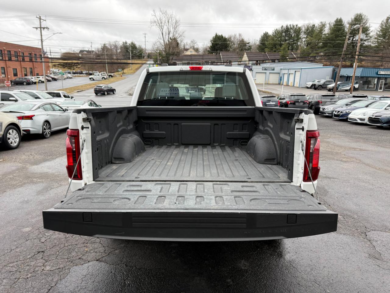 Ford F-150 XL SuperCrew 4WD 2024