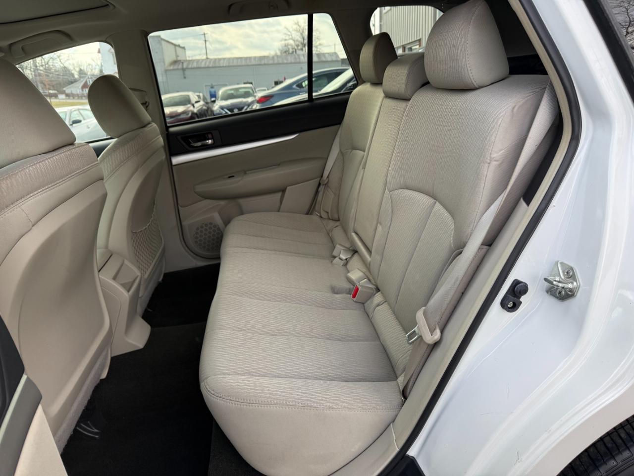 Subaru Outback 2.5i Premium 2012