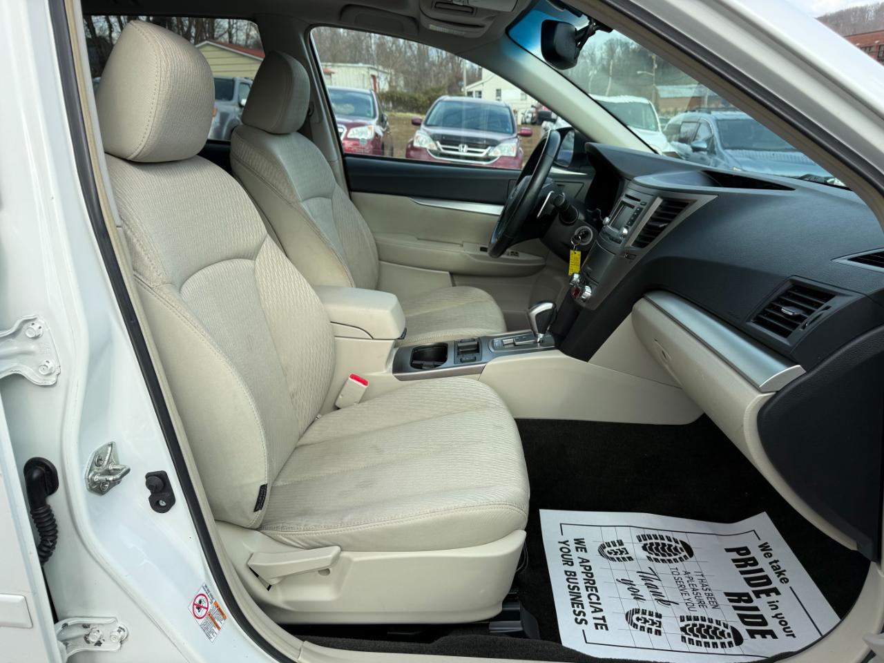 Subaru Outback 2.5i Premium 2012